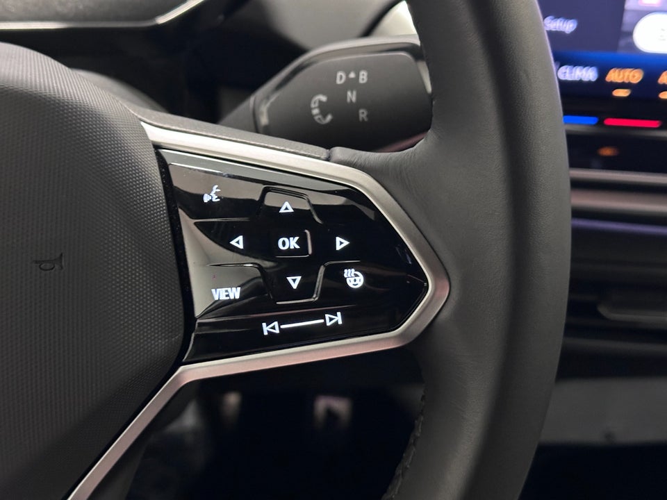 VW ID.4 77 Style Van 5d