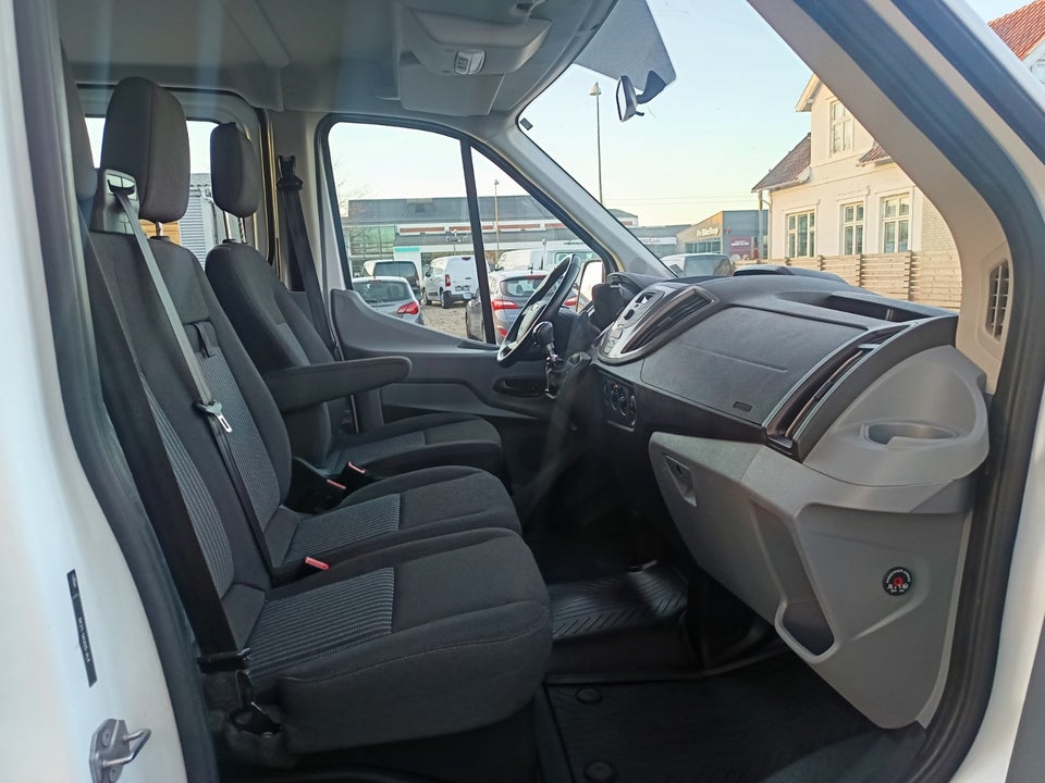 Ford Transit 350 L3 Chassis 2,0 TDCi 130 Mandskabsvogn Trend FWD 4d