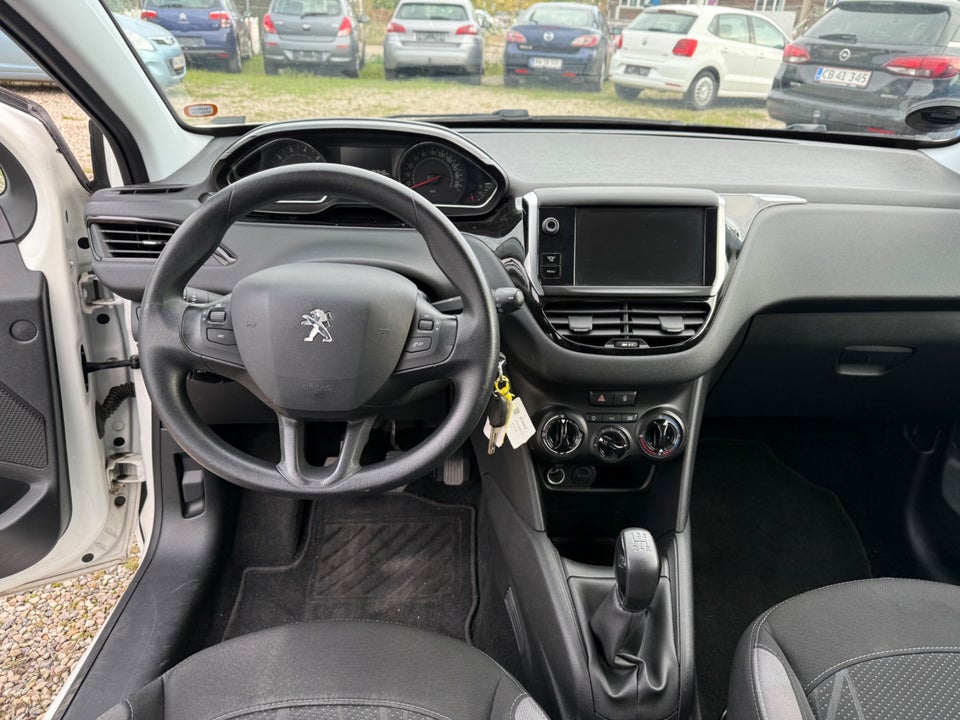 Peugeot 208 1,2 VTi Active 5d