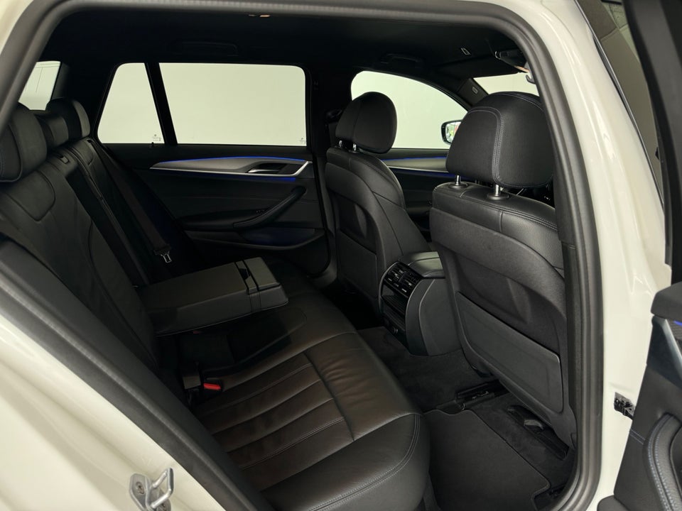BMW 530d 3,0 Touring M-Sport xDrive aut. 5d