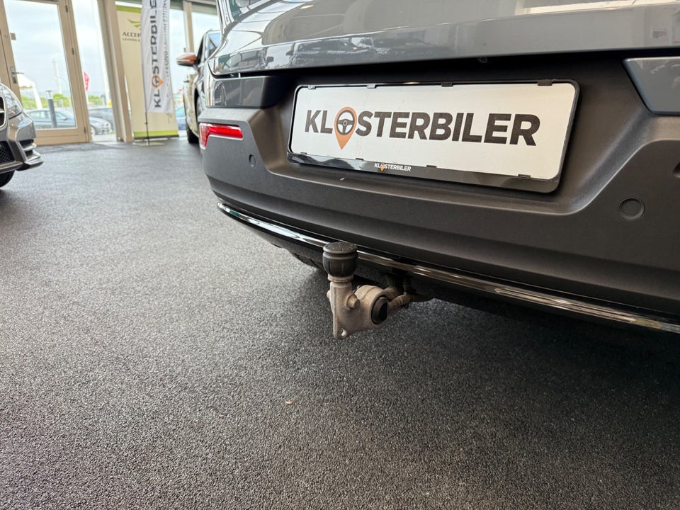 Volvo XC40 P8 ReCharge Twin Plus 5d