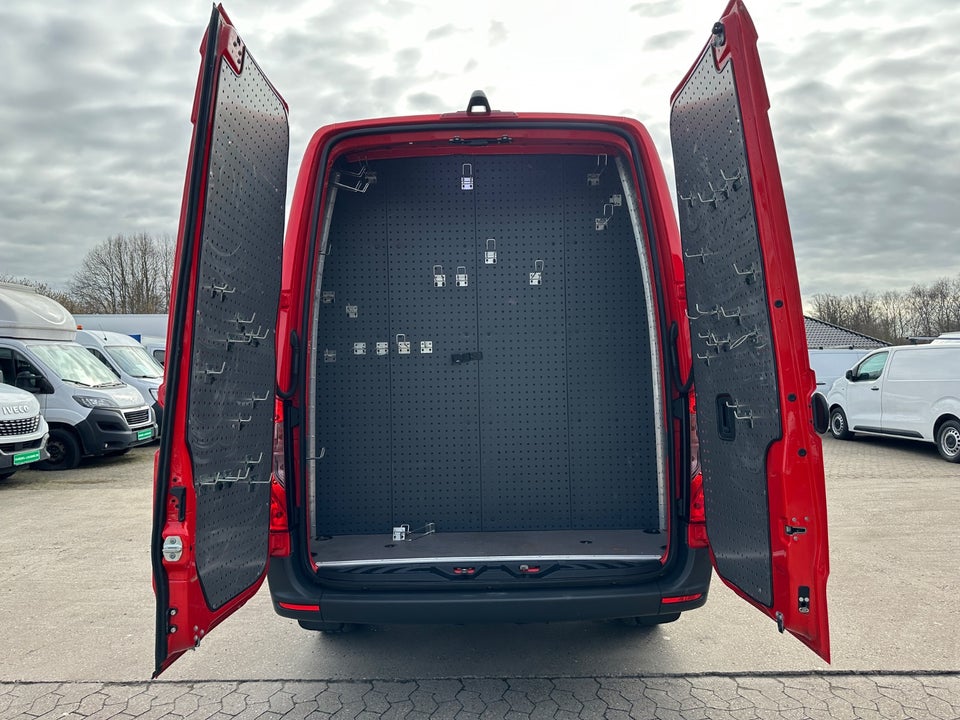 Mercedes Sprinter 317 2,0 CDi A2 Kassevogn aut. RWD