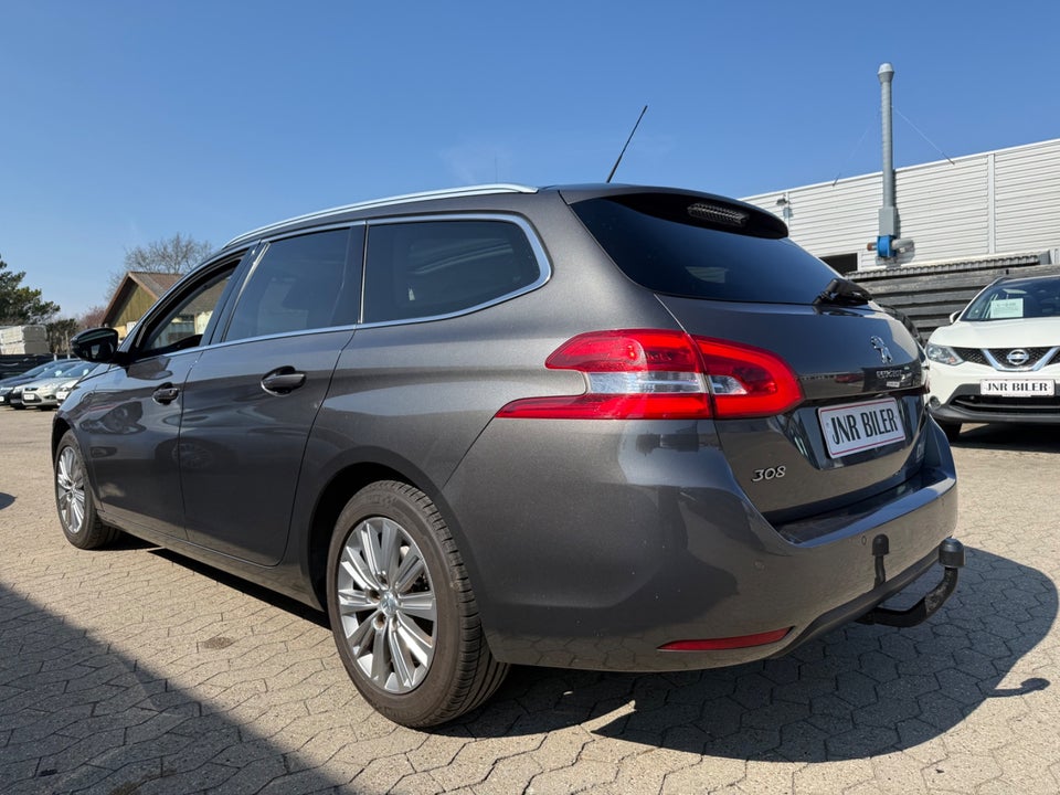Peugeot 308 1,6 BlueHDi 120 Allure SW 5d
