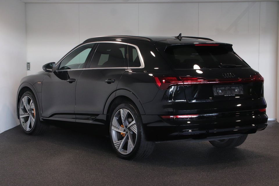 Audi e-tron 55 S-line quattro 5d
