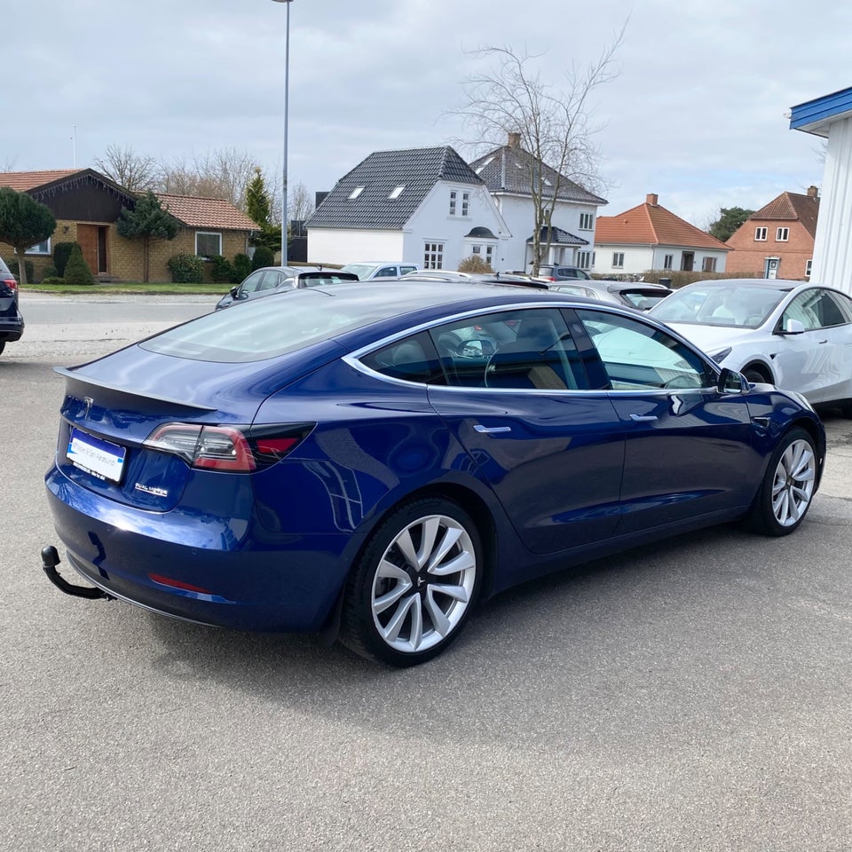 Tesla Model 3 Performance AWD 4d