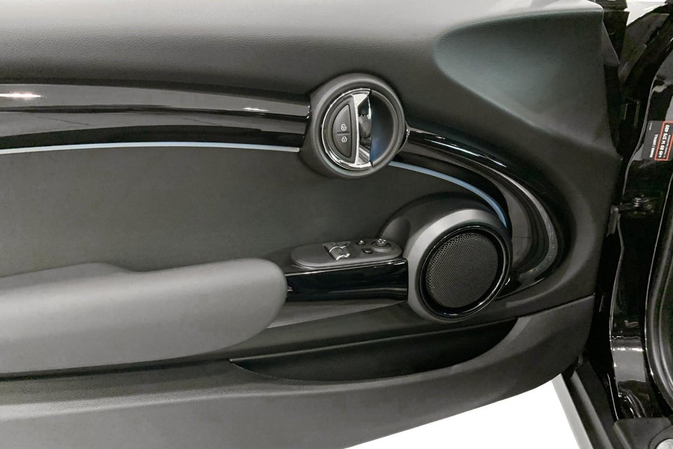 MINI Cooper SE Classic Trim 3d