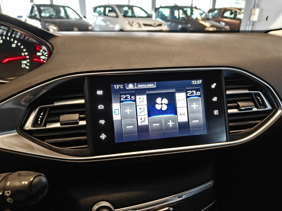 Peugeot 308 1,6 BlueHDi 120 Active SW 5d