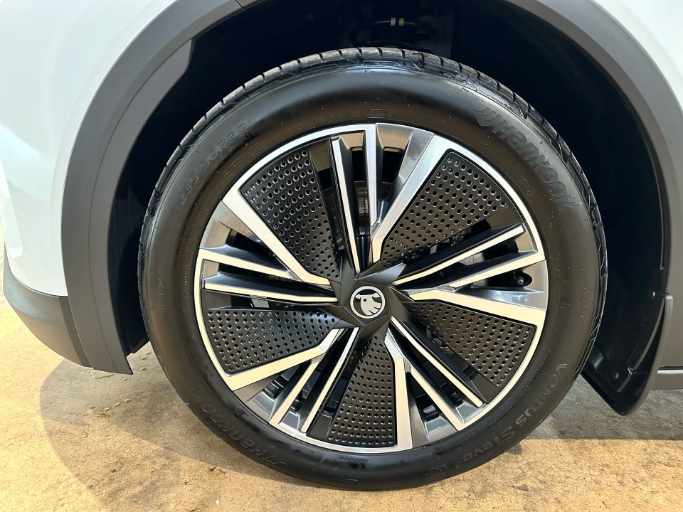 Skoda Elroq 85 iV Lodge 5d