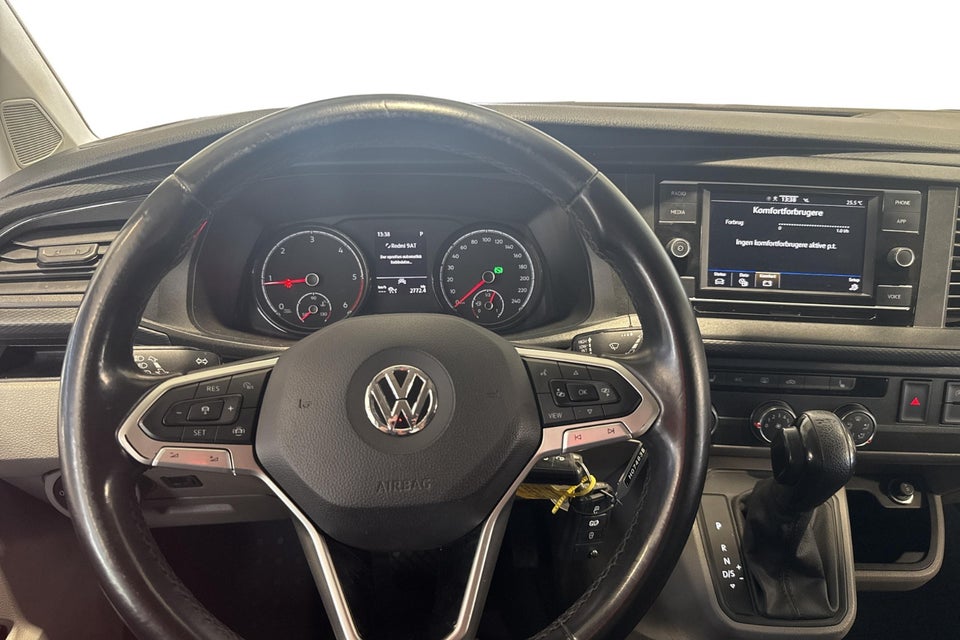VW Transporter 2,0 TDi 150 Kassevogn DSG lang