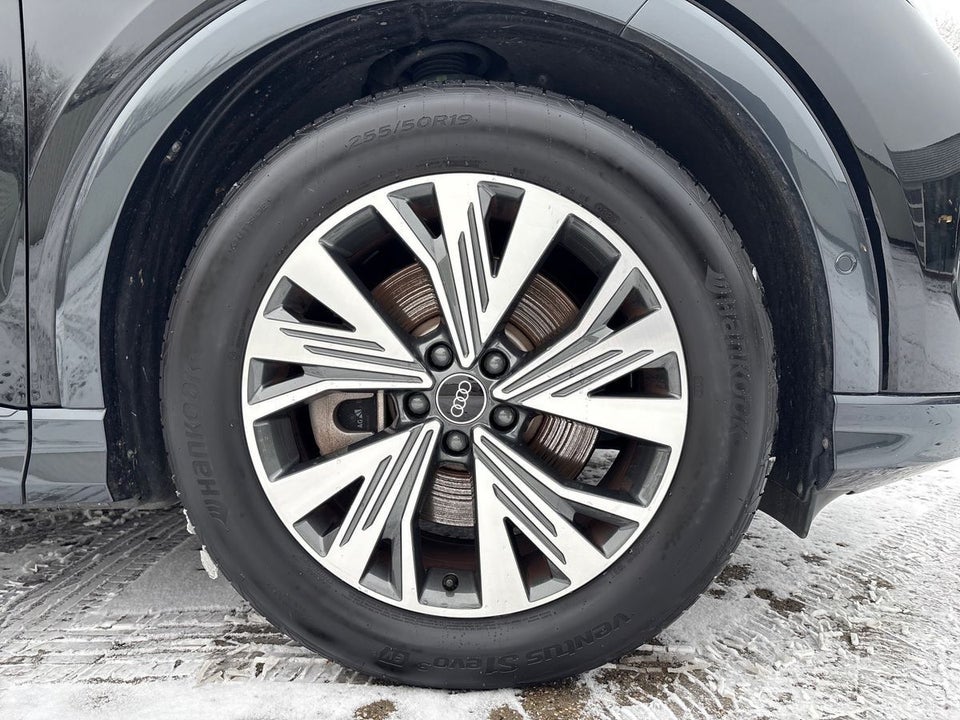 Audi Q4 e-tron 45 Progress 5d