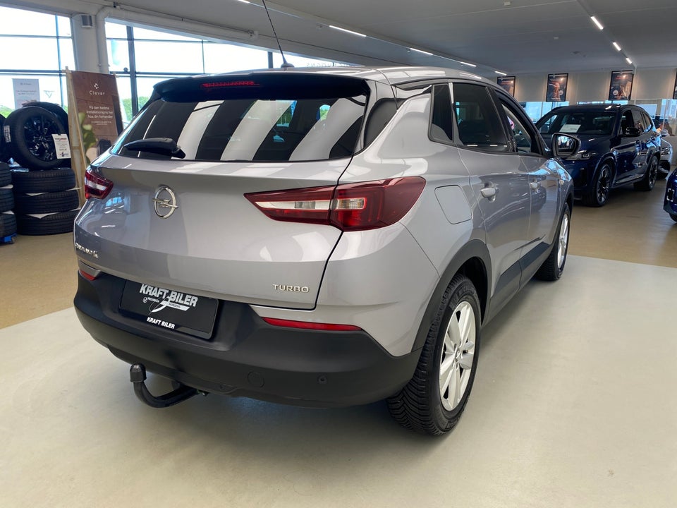 Opel Grandland X 1,2 T 130 Impress 5d