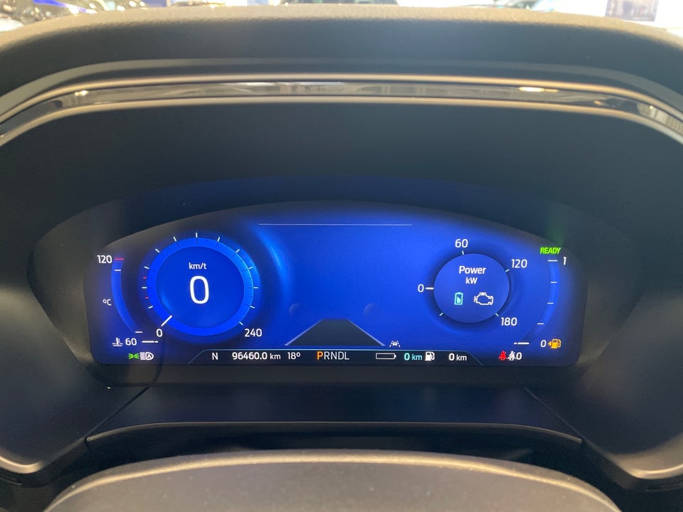 Ford Kuga 2,5 PHEV ST-Line X CVT 5d