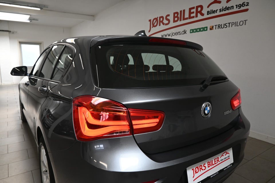 BMW 118d 2,0 Connected aut. 5d
