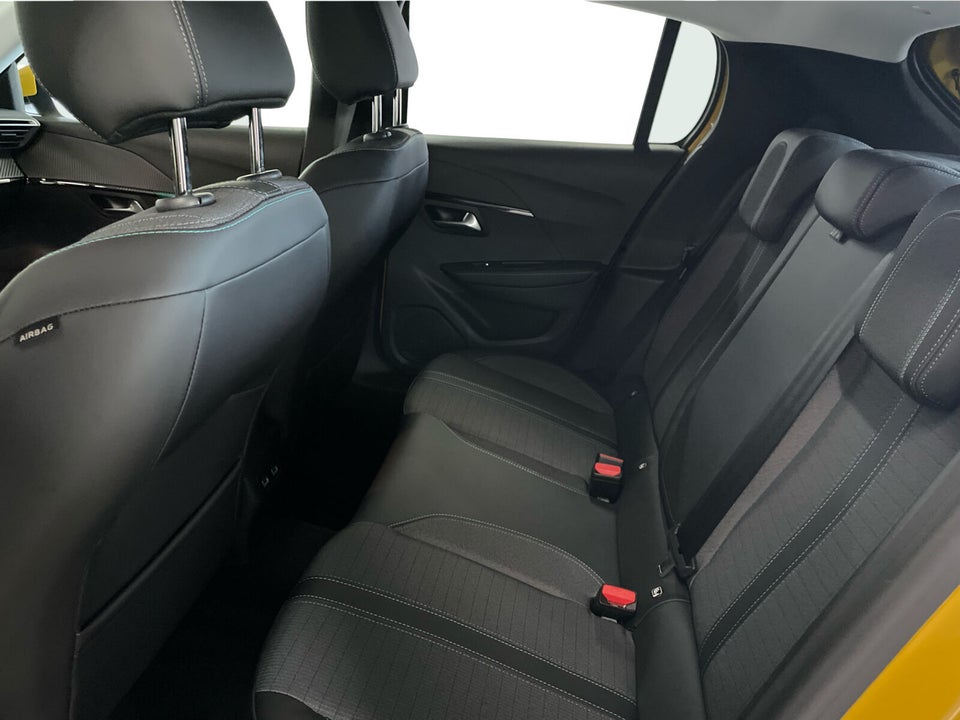 Peugeot 208 1,2 PureTech 100 Platin Sport 5d