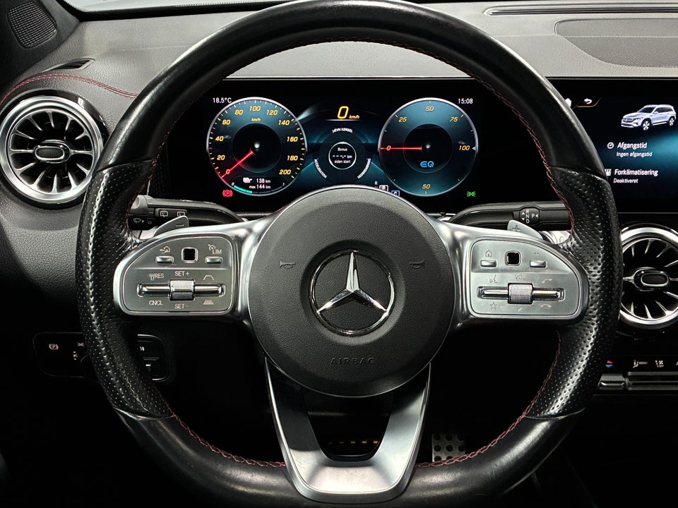 Mercedes EQB300 AMG Line 4Matic 5d