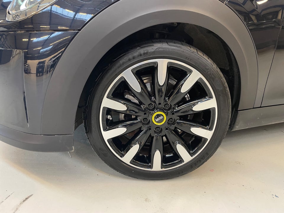 MINI Cooper SE Yours Trim 3d