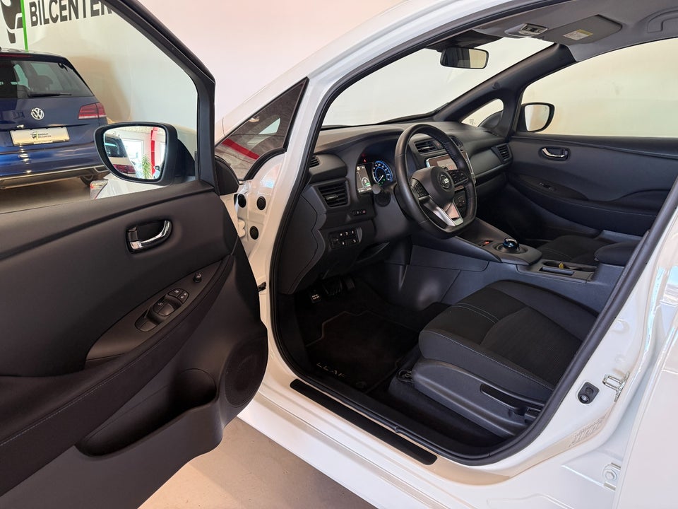 Nissan Leaf 40 Acenta 5d
