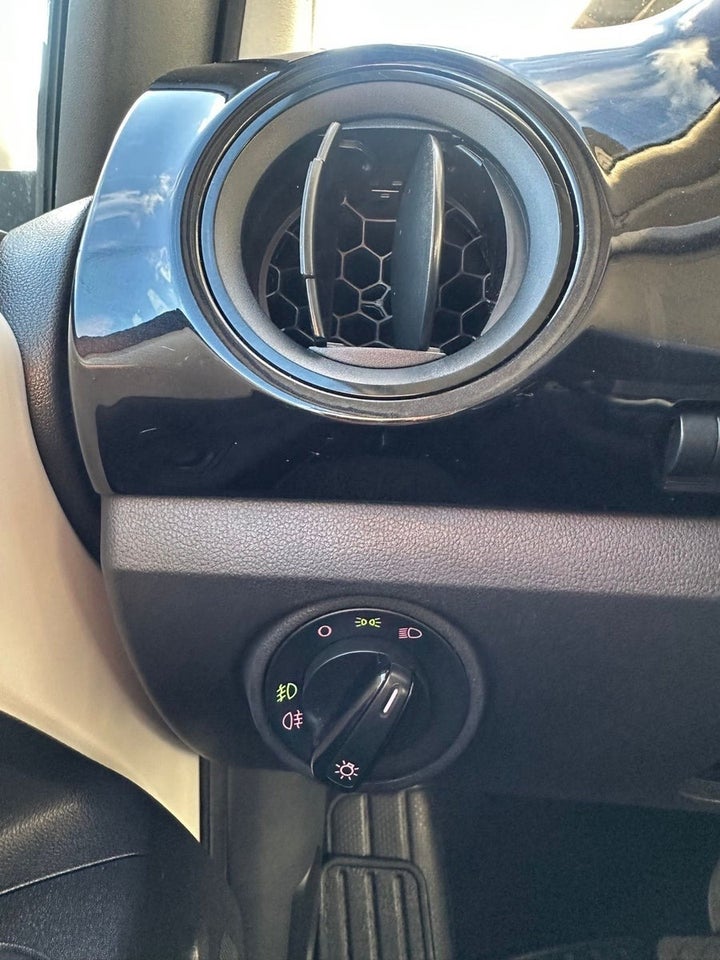 VW Up! 1,0 75 High Up! ASG 5d