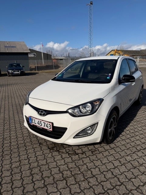 Hyundai i20 1,25 Classic XTR 5d