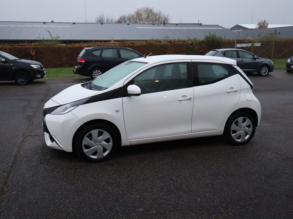 Toyota Aygo 1,0 VVT-i x-clusiv 5d