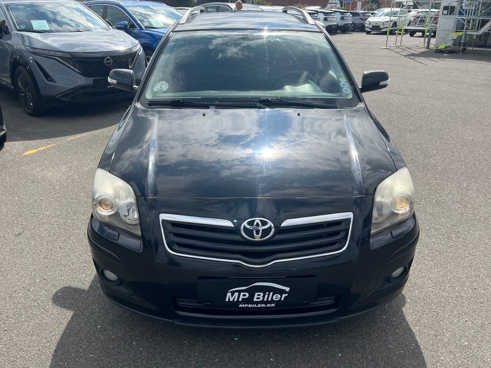 Toyota Avensis 2,0 Sol stc. 5d