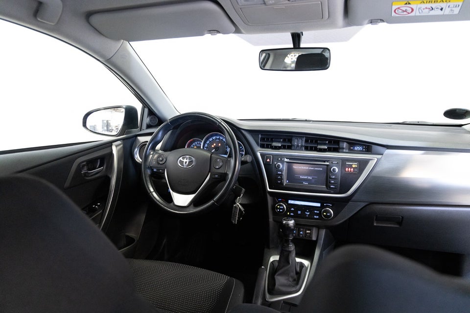 Toyota Auris 1,6 T1+ 5d
