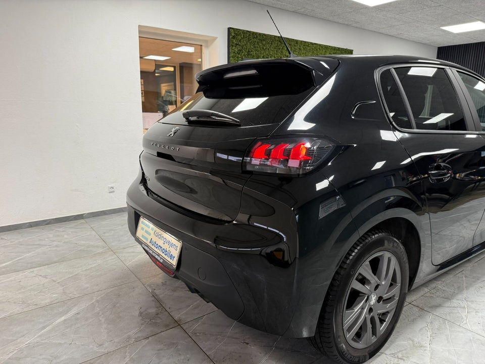 Peugeot 208 1,2 PureTech 75 Like 5d