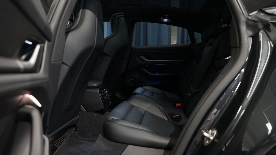 Porsche Taycan 4S Performance+ 4d