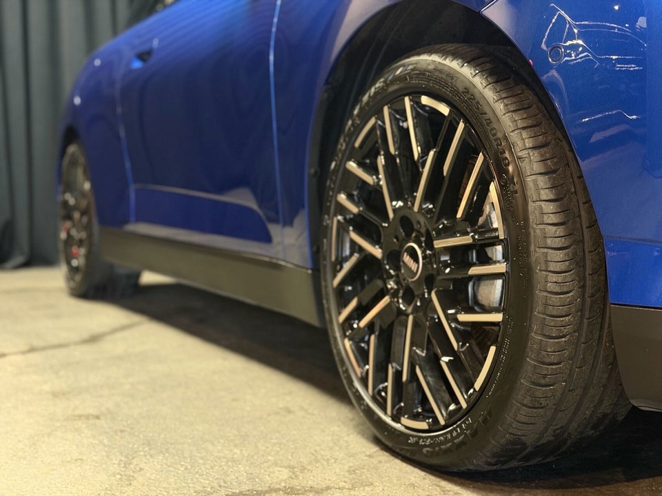 MINI Cooper SE Favoured Trim XL 3d