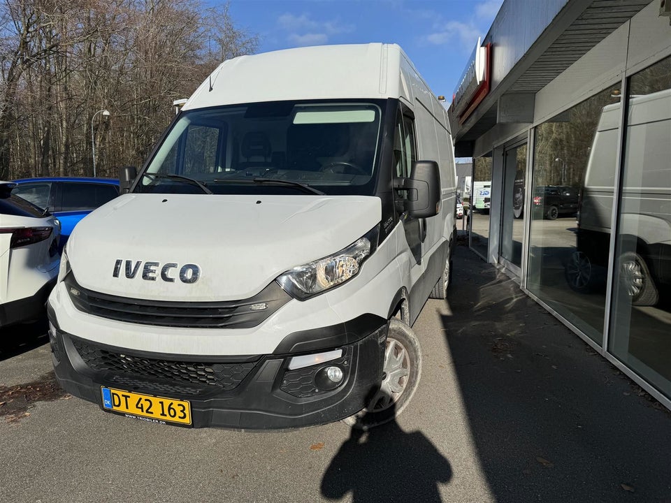 Iveco Daily 2,3 35C12 12m³ Van AG8