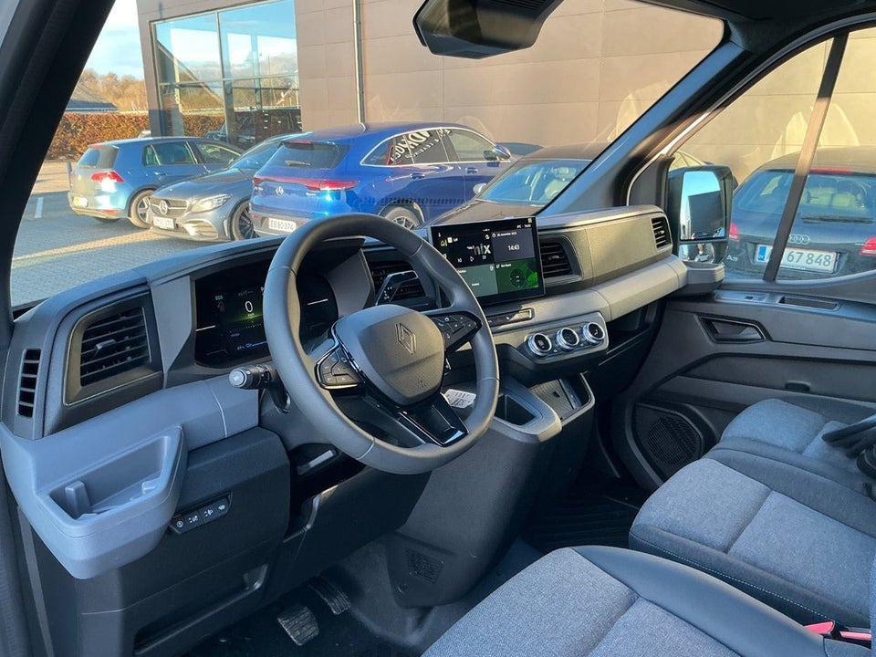 Renault Master V T35 87 E-Tech L3H2 Kassevogn