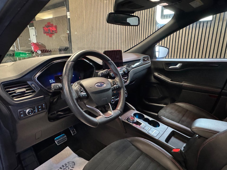 Ford Kuga 2,5 PHEV ST-Line X CVT 5d