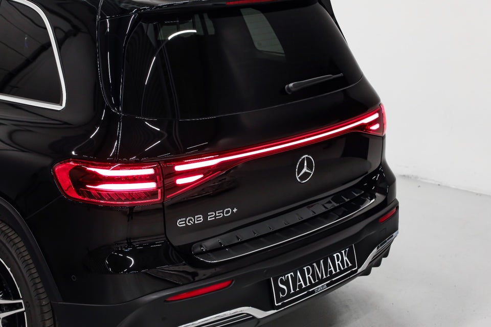 Mercedes EQB250+ AMG Advance 5d