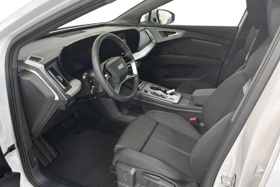 Audi Q4 e-tron performance 5d