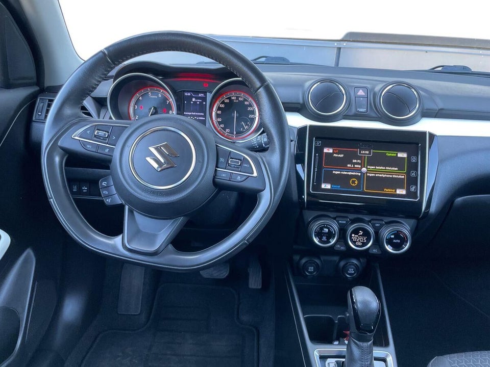 Suzuki Swift 1,2 Dualjet Exclusive CVT 5d