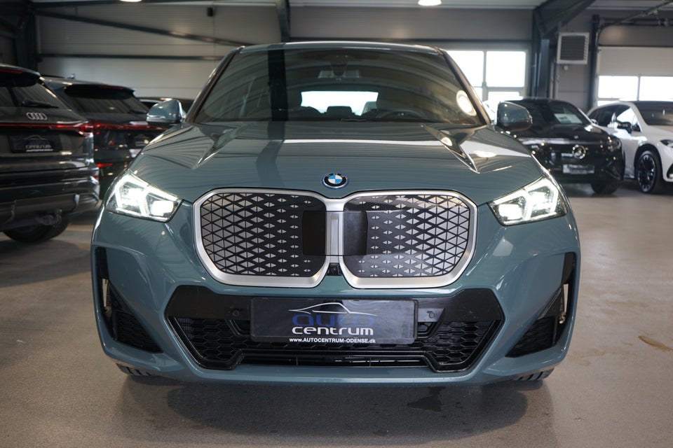 BMW iX1 xDrive30 M-Sport 5d