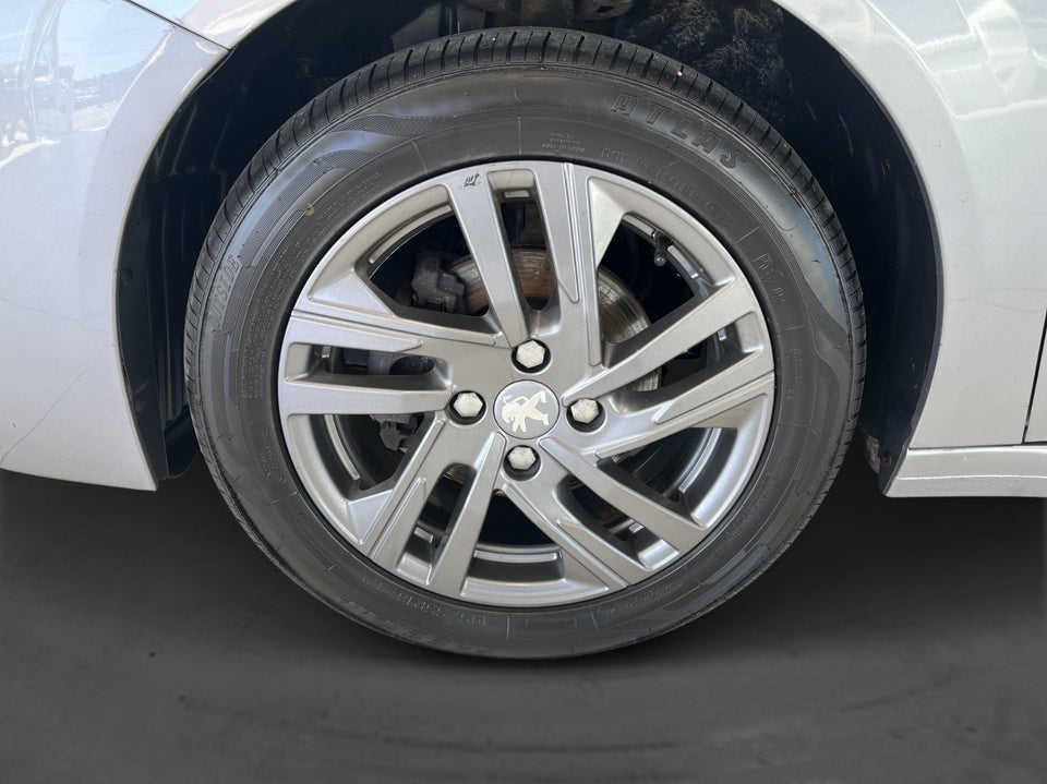 Peugeot 208 1,2 PureTech 75 Active Pack 5d