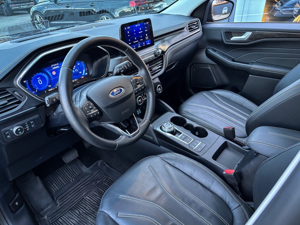 Ford Kuga 2,5 PHEV Vignale CVT 5d