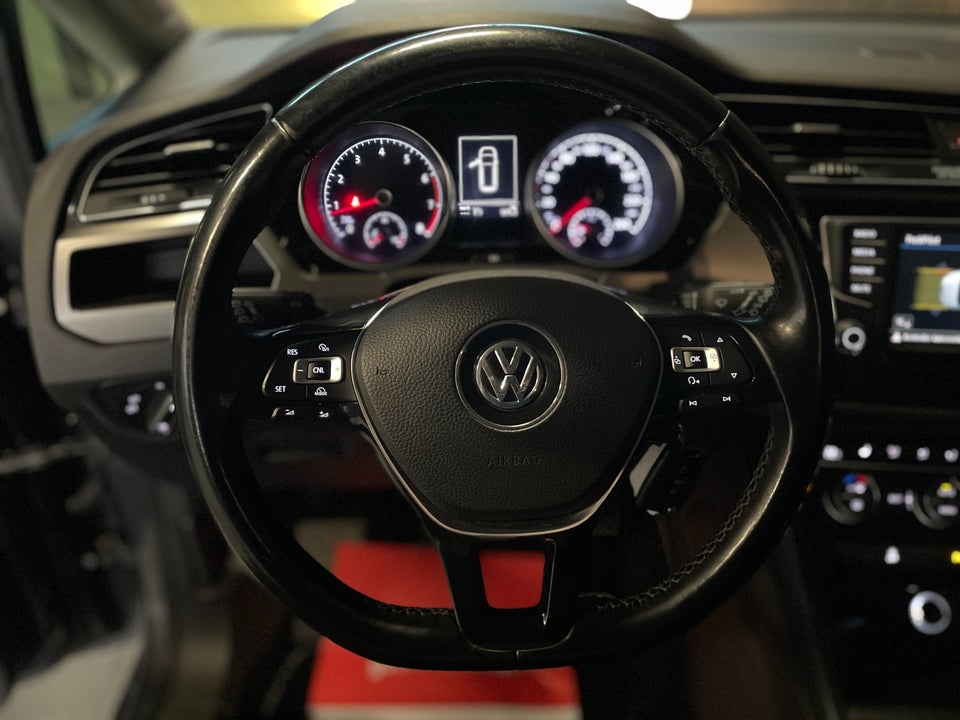 VW Touran 1,2 TSi 110 Comfortline 7prs 5d