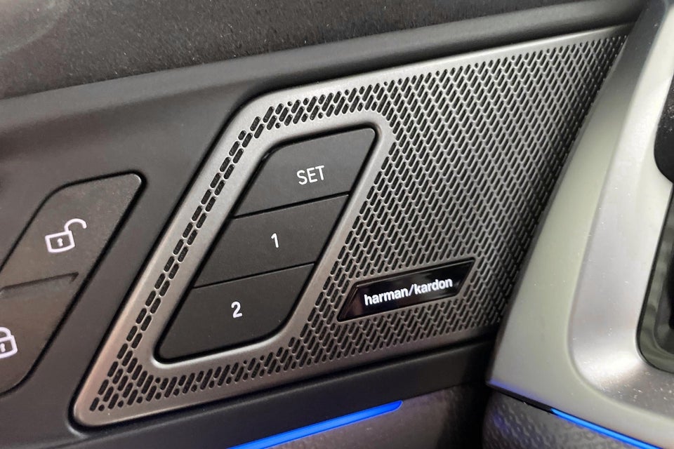 BMW iX1 xDrive30 Fully Charged 5d