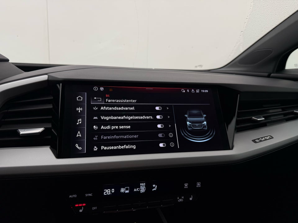 Audi Q4 e-tron 35 S-line Sportback 5d