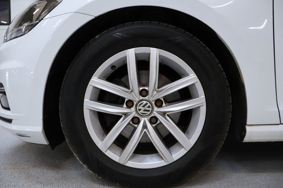 VW Golf VII 1,5 TSi 130 Comfortline Variant 5d