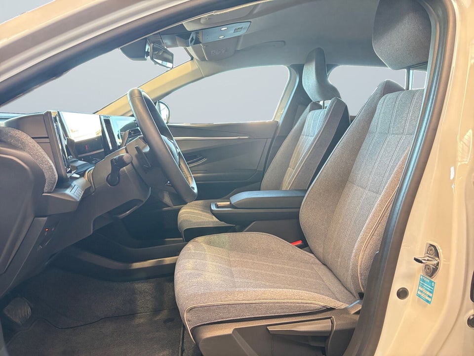 Renault Megane E-Tech 40 Equilibre 5d