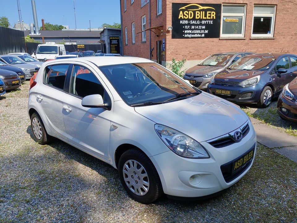 Hyundai i20 1,25 Comfort 5d