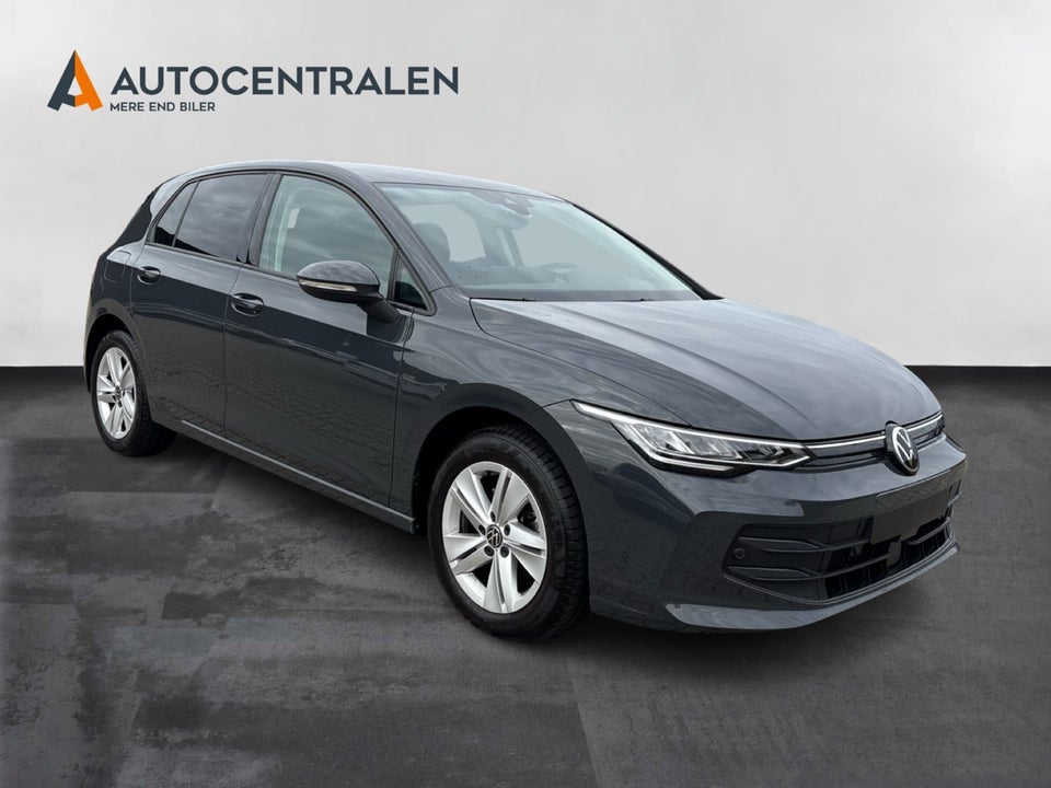 VW Golf VIII 1,5 TSi 150 Life 5d