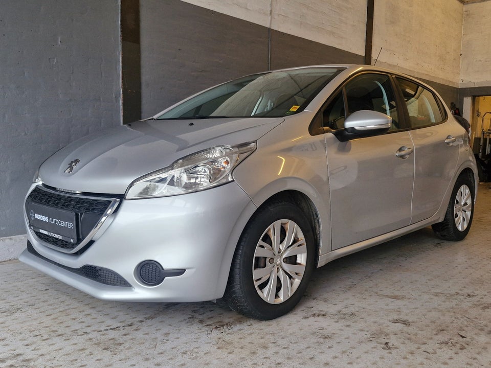 Peugeot 208 1,2 VTi Active 5d
