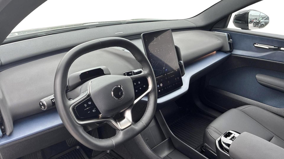 Volvo EX30 Extended Range Plus 5d