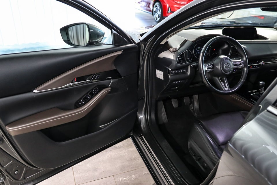 Mazda CX-30 2,0 SkyActiv-X 180 Cosmo 5d