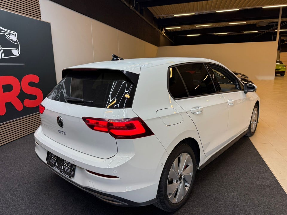 VW Golf VIII 1,4 GTE DSG 5d