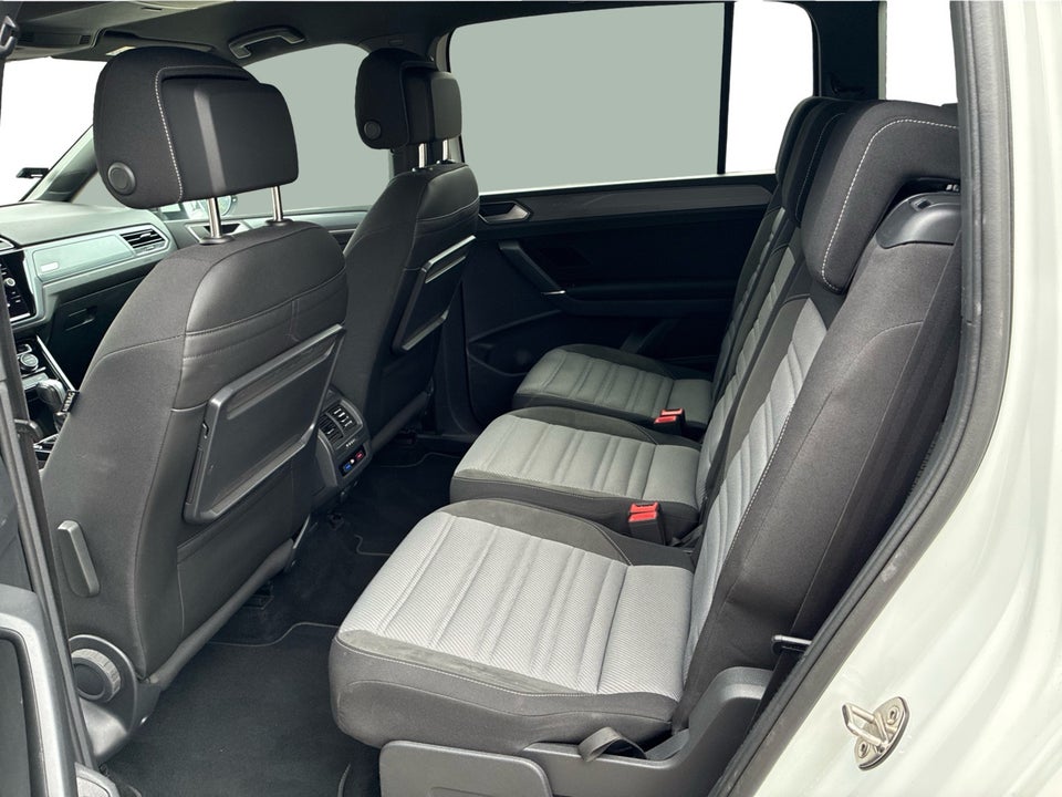 VW Touran 1,4 TSi 150 R-line DSG 7prs 5d